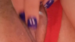 Masajeando la concha.