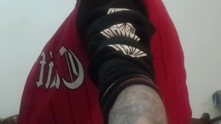 BEL MASCHIO ROMA IS ALONE AT HOME TONIGHT AND WANNA PLAY WITH THIS BIG BIG BIG BIUTIFULL TOYS!! OFFU