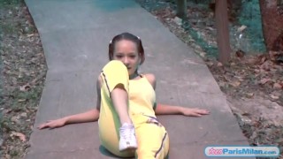 Teen with giant titties gets them out