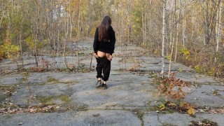 Тебе нравится моя попка? Напишите мне комментарий