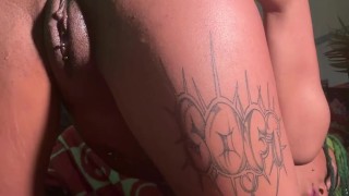 PRETTY ANAL VIRGIN STRETCHES ASSHOLE!