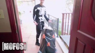 MOFOS - Pretty Babe Selena Stone Gets Her Pussy Stretched By Alex Legend As She Licks A Lollipop