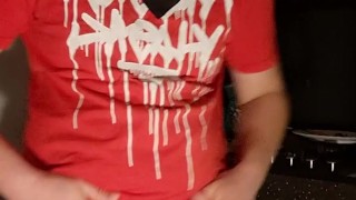 Amateur-Homemade, eighteen-year-old got excited and recorded his sexy dance