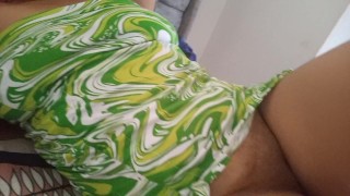 MY STEPSIST SEDUCES WITH HER SEXY DRESS AND HER VAGINA GETS DELICIOUS