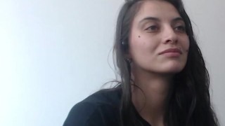 I sit on your face Fuck me like a whore I'm a good girlfriend