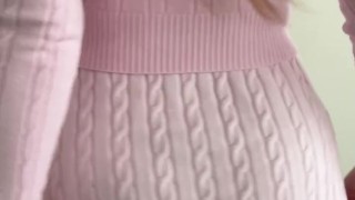 Brunette Deutsche beweist, dass es keinen zu kurzen Rock gibt und zeigt ihren Arsch