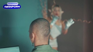 Hada petite blonde cumple su fantasia de follar una BBC, Cum en la boca - Naty Delgado