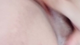 Me masturbo con mi rico vibrador 😈