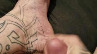 Wanking over my foot