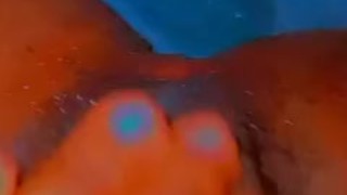 viens te mastube avec moi