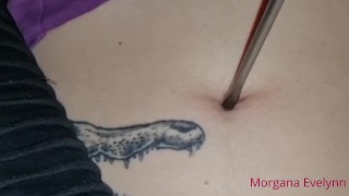 Mi masturbo l'ombelico usando oggetti [Compilation]