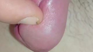 Hands free dripping cum on floor