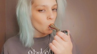 Smoke dancing pissing drinking piss 😍🤤