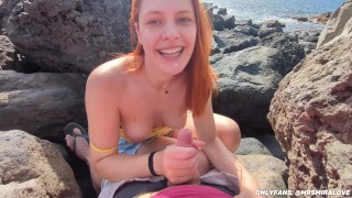 POV: Risky public blowjob, my readhead girlfriend sucks my dick on the beach (DIA ITA)
