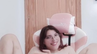 DEUTSCH: Deine hübsche stiefschwester ist geil auf dich