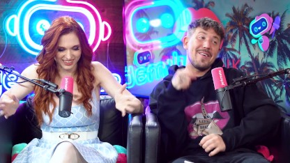 LAUREN PHILLIPS TEACHES AMOURANTH HOW TO DO TRIPLE PENETRATION