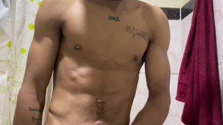 Repartidora Cachonda Maneja El Paquete De Johnny Sins - 8