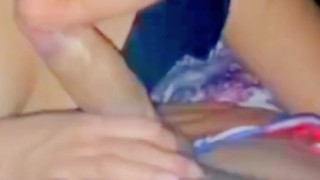 Recopilación de Jovencita Latina Disfrutando de una Buena Verga