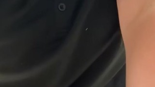 Girl shows ass in leggings