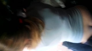 POV rápido en estacionamiento privado junto al auto