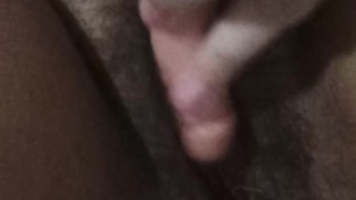 ESTOU LOUCA PARA METER NA MINHA BUCETINHA VIRGEM