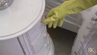 SAHARA KNITE - Hijabi Memsaab and the Maid