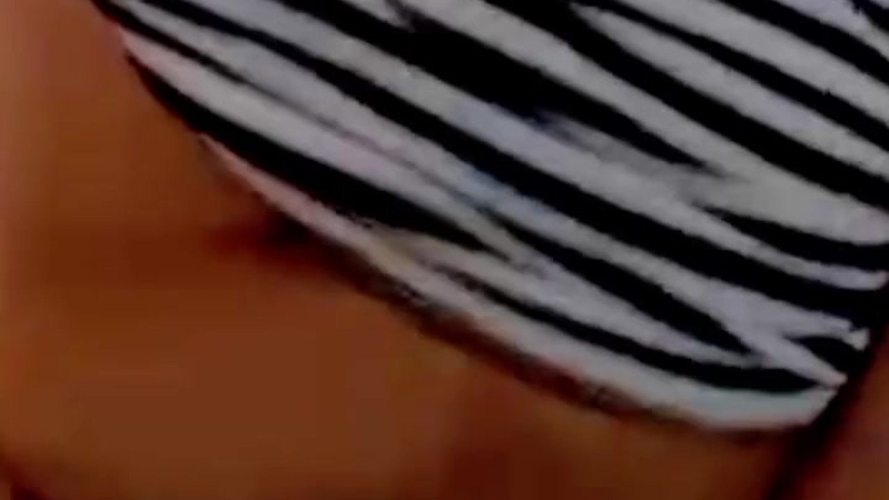 Hairy pussy girl calls me at night to cum on video call