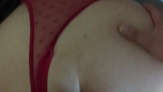 Mi vecino me encontró con esta sensual lencería y me puso en cuatro. Me dio sexo muy rico 😋