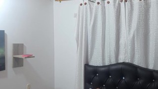 I have sex with a milf until I have orgasm.