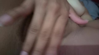 🤤se masturba y ve television que rico creamy pussy 💦