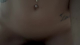 Mi cuñado me coge a escondidas