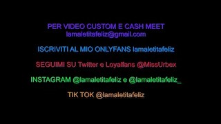 PIEDI PICCOLI TETTE GRANDI