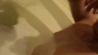 El NOVIO de mi amiga me llevo a un motel y me follo muy duro