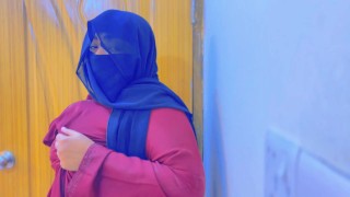 فتاة مصرية ساخنة تريد ممارسة الجنس معك