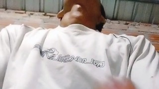 Masturbándome después del trabajo