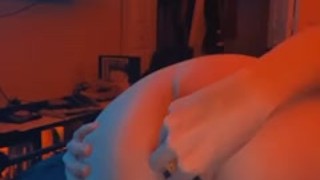 Watch me put in this butt plug!!!