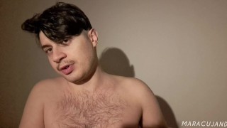 Sei un uomo sporco che si diverte solo mentre tua moglie non lo sa