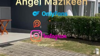 Amando meu biquíni fio dental pra reforçar a marquinha na piscina