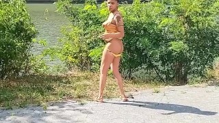 PUBLIC SOLO FEMALE CAUGHT OUTSIDE NAKED ASS TITS BEAUTIFUL EBONY LAKE WATER