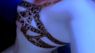 como me veo en tanguita twerkeando