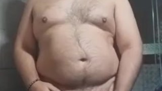 Calentón nocturno en el baño con striptease paja y corrida final (PARTE 1/2)