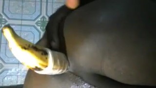 AFRICAN ANAL CREAMY FUCK USING A BANANA