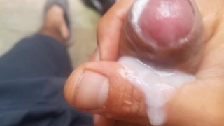 Latino dotado polla gruesa