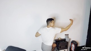 Real muscle session of a natural Colombian bodybuilder