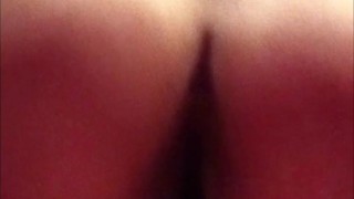 Mujer cabalgando rico. hermoso culo madurita caliente