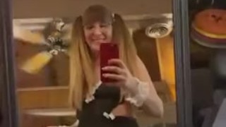 Maid In A Mirror, Dancing At Work