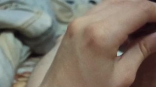 18 year old boy cums on video