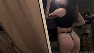 Big ass waiting to get what she deserves 🍑🍑🍑🍑