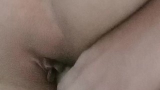 Me lame el culo y me la mete durísimo