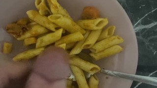Cum on makarna